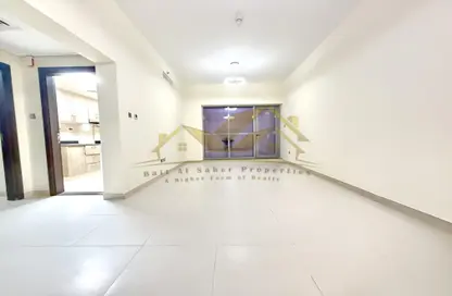 Apartment - 1 Bedroom - 2 Bathrooms for rent in Jumeirah Garden City - Al Satwa - Dubai