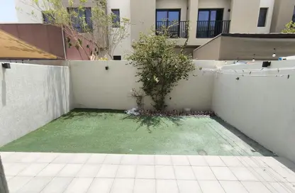Townhouse - 2 Bedrooms - 4 Bathrooms for rent in Nasma Residence - Al Tai - Sharjah