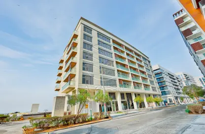 Apartment - 1 Bedroom - 2 Bathrooms for rent in Al Hammadi Building - Al Raha Beach - Abu Dhabi