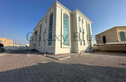 صورة لـ مبنى خارجي شقة - 3 غرف نوم - 4 حمامات للايجار في مركز محمد بن زايد - مدينة محمد بن زايد - أبوظبي ، صورة رقم 1