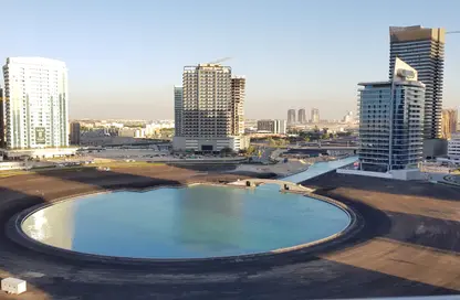 شقة - 2 غرف نوم - 3 حمامات للبيع في تفريعة القنال 2 - أبراج الجولف - مدينة دبي الرياضية - دبي