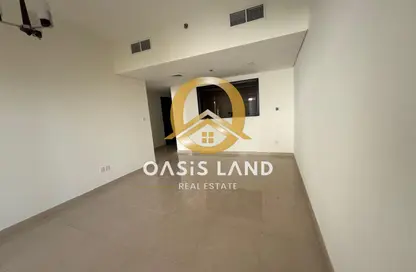 Apartment - 1 Bedroom - 2 Bathrooms for rent in Royal JVC Building - Jumeirah Village Circle - Dubai