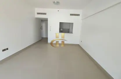 Apartment - 1 Bedroom - 2 Bathrooms for rent in Jeewar - Jumeirah Village Circle - Dubai