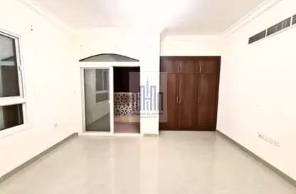 Apartment - 2 Bedrooms - 2 Bathrooms for rent in Hajar Building - Muwaileh Commercial - Sharjah