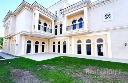 فيلا - 5 غرف نوم - 8 حمامات للايجار في فلل الجميرا 1 - جميرا 1 - الجميرا - دبي