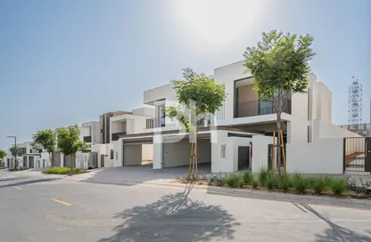 Villa - 4 Bedrooms - 5 Bathrooms for sale in Tilal Al Furjan - Al Furjan - Dubai