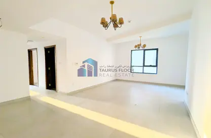 Apartment - 2 Bedrooms - 3 Bathrooms for rent in Al Mamzar Building - Al Mamzar - Deira - Dubai