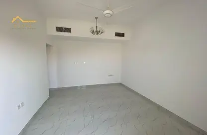 شقة - غرفة نوم - 2 حمامات للايجار في 2 المويهات - المويهات - عجمان شقة - غرفة نوم - 2 حمامات للايجار في 2 المويهات - المويهات - عجمان