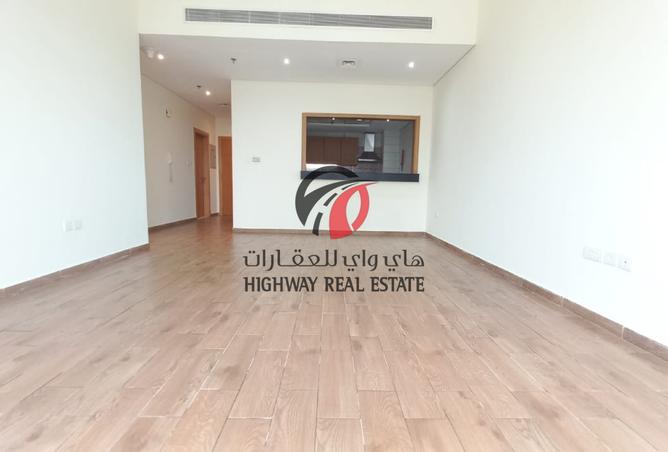 Apartment - 1 Bedroom - 2 Bathrooms for rent in Dubai Star Building - Al Nahda 1 - Al Nahda - Dubai