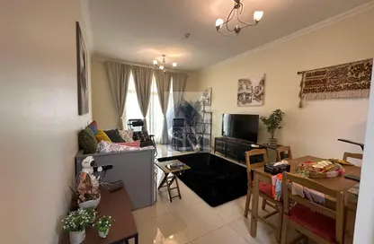 شقة - غرفة نوم - 2 حمامات للبيع في برج سراج - ارجان - دبي