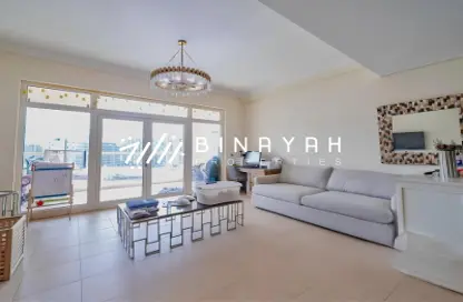 Apartment - 1 Bedroom - 2 Bathrooms for rent in Al Hallawi - Shoreline Apartments - Palm Jumeirah - Dubai