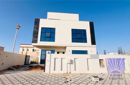 Villa - 5 Bedrooms - 7 Bathrooms for sale in Hoshi 1 - Hoshi - Al Badie - Sharjah