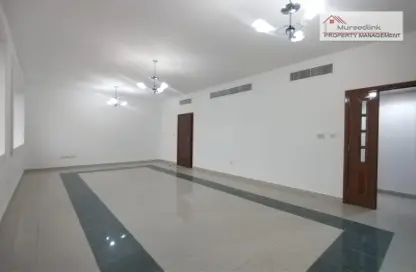 Empty Room image for: Apartment - 4 Bedrooms - 4 Bathrooms for rent in Electra Street - Abu Dhabi, Image 1