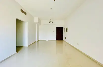 Apartment - 2 Bedrooms - 2 Bathrooms for rent in Al Khair Building - Dubai Silicon Oasis - Dubai