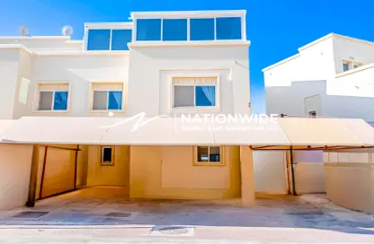 Villa - 5 Bedrooms - 6 Bathrooms for sale in Arabian Style - Al Reef Villas - Al Reef - Abu Dhabi