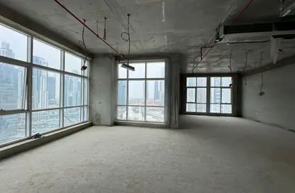 Office Space - Studio - 1 Bathroom for rent in Grosvenor Office Tower - Business Bay - Dubai