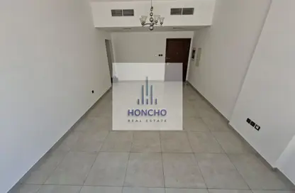 Apartment - 1 Bedroom - 2 Bathrooms for rent in Jumeirah Garden City - Al Satwa - Dubai