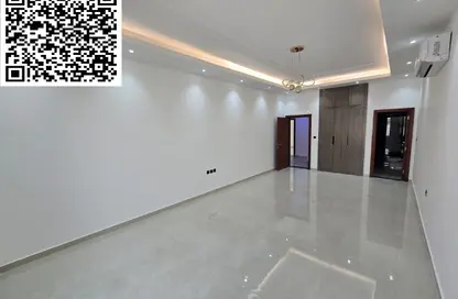 فيلا - 5 غرف نوم - 7 حمامات للايجار في الحليو 2 - الحليو - عجمان