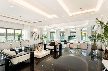 Villa - 5 Bedrooms - 6 Bathrooms for rent in Signature Villas Frond K - Signature Villas - Palm Jumeirah - Dubai