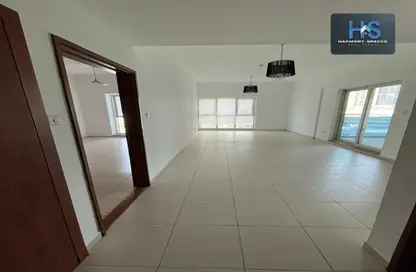 Apartment - 1 Bedroom - 2 Bathrooms for rent in Cascades Tower - Dubai Marina - Dubai