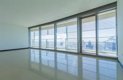 Empty Room image for: Apartment - 3 Bedrooms - 3 Bathrooms for rent in Landmark Tower - Corniche Road - Abu Dhabi, Image 1