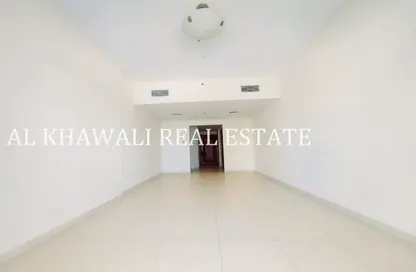 Apartment - 3 Bedrooms - 3 Bathrooms for rent in Al Mamzar - Al Mamzar - Sharjah - Sharjah