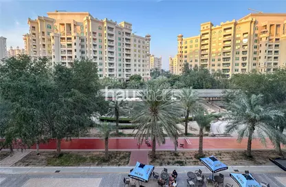 Apartment - 3 Bedrooms - 4 Bathrooms for sale in Golden Mile 4 - Golden Mile - Palm Jumeirah - Dubai