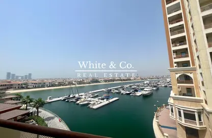 Apartment - Studio - 1 Bathroom for rent in Palm Views East - Palm Views - Palm Jumeirah - Dubai