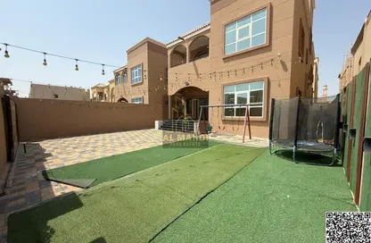 Villa - 5 Bedrooms - 7 Bathrooms for sale in Al Mowaihat 1 - Al Mowaihat - Ajman