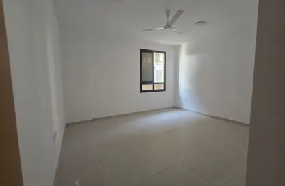 شقة - غرفة نوم - 2 حمامات للايجار في 3 المويهات - المويهات - عجمان