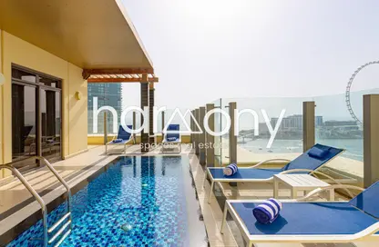 صورة لـ حوض سباحة شقة - 3 غرف نوم - 4 حمامات للايجار في أمواج 4 - أمواج - مساكن شاطئ الجميرا - دبي ، صورة رقم 1