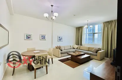 Apartment - 2 Bedrooms - 2 Bathrooms for rent in Pearl MAAM Residence - Sultan Bin Zayed the First Street - Muroor Area - Abu Dhabi