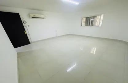 فيلا - غرفة نوم - 1 حمام للايجار في شارع دلما - المشرف - أبوظبي