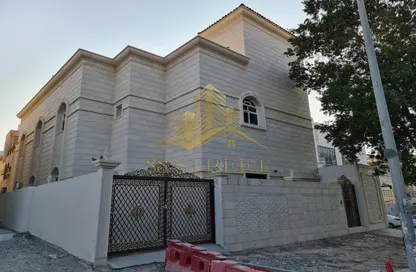 Villa for sale in Hadbat Al Zafranah - Muroor Area - Abu Dhabi