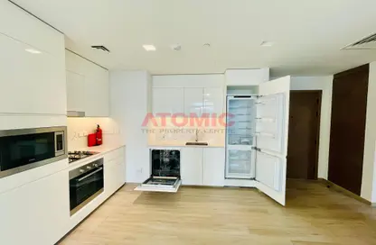 Kitchen image for: Apartment - 1 Bedroom - 1 Bathroom for rent in Palace Residences - Dubai Creek Harbour (The Lagoons) - Dubai, Image 1