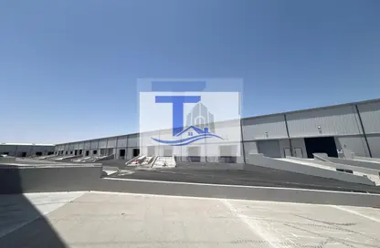 Warehouse - Studio - 2 Bathrooms for rent in Mussafah Industrial Area - Mussafah - Abu Dhabi