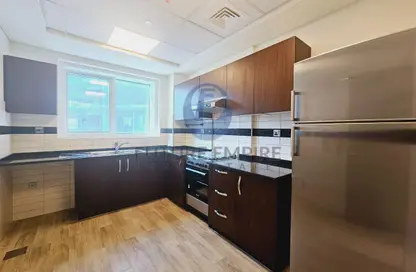 Apartment - 1 Bedroom - 2 Bathrooms for rent in Emerald Jadaf Metro - Al Jaddaf - Dubai