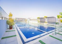 صورةحوض سباحة لـ: Studio - 1 حمام للكراء في ميكا ريسدنس - مدينة دبي للإنتاج (اي ام بي زد) - دبي, صورة 1