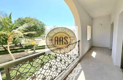 Apartment - 2 Bedrooms - 2 Bathrooms for rent in The Gardens Buildings - The Gardens - Dubai