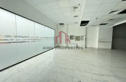 Empty Room image for: Retail - Studio - 1 Bathroom for rent in Al Ghubaiba Area - Bur Dubai - Dubai, Image 1