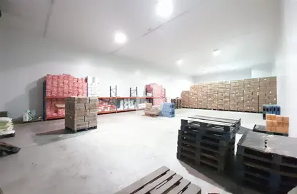 Warehouse - Studio for rent in Phase 2 - Dubai Investment Park (DIP) - Dubai