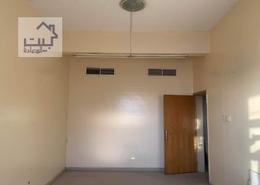 شقة - 2 غرف نوم - 2 حمامات للكراء في برج الكورنيش - الرميلة - عجمان