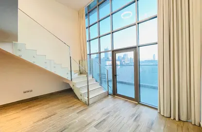 Duplex - 1 Bedroom - 2 Bathrooms for rent in Flamingo Building - Jumeirah Village Circle - Dubai