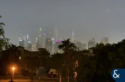 Villa - 4 Bedrooms - 4 Bathrooms for sale in Entertainment Foyer - Mediterranean Clusters - Jumeirah Islands - Dubai