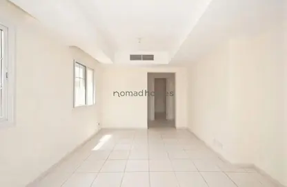 فيلا - 2 غرف نوم - 2 حمامات للايجار في الينابيع 3 - الينابيع - دبي فيلا - 2 غرف نوم - 2 حمامات للايجار في الينابيع 3 - الينابيع - دبي