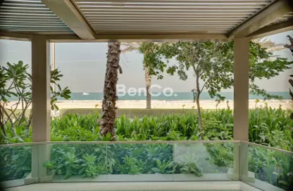 Apartment - 4 Bedrooms - 4 Bathrooms for sale in Ellington Beach House - Palm Jumeirah - Dubai