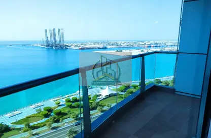 شقة - 3 غرف نوم - 5 حمامات للايجار في شارع الكورنيش - أبوظبي