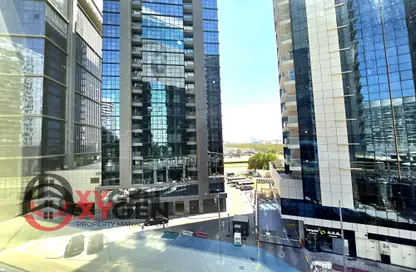 Apartment - 2 Bedrooms - 3 Bathrooms for rent in Danat Towers - Muroor Area - Abu Dhabi