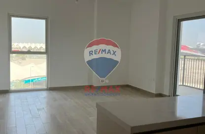 Apartment - 3 Bedrooms - 4 Bathrooms for sale in Waters Edge - Yas Island - Abu Dhabi