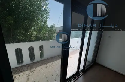 مجمع سكني - 4 غرف نوم - 5 حمامات للايجار في المشرف - أبوظبي